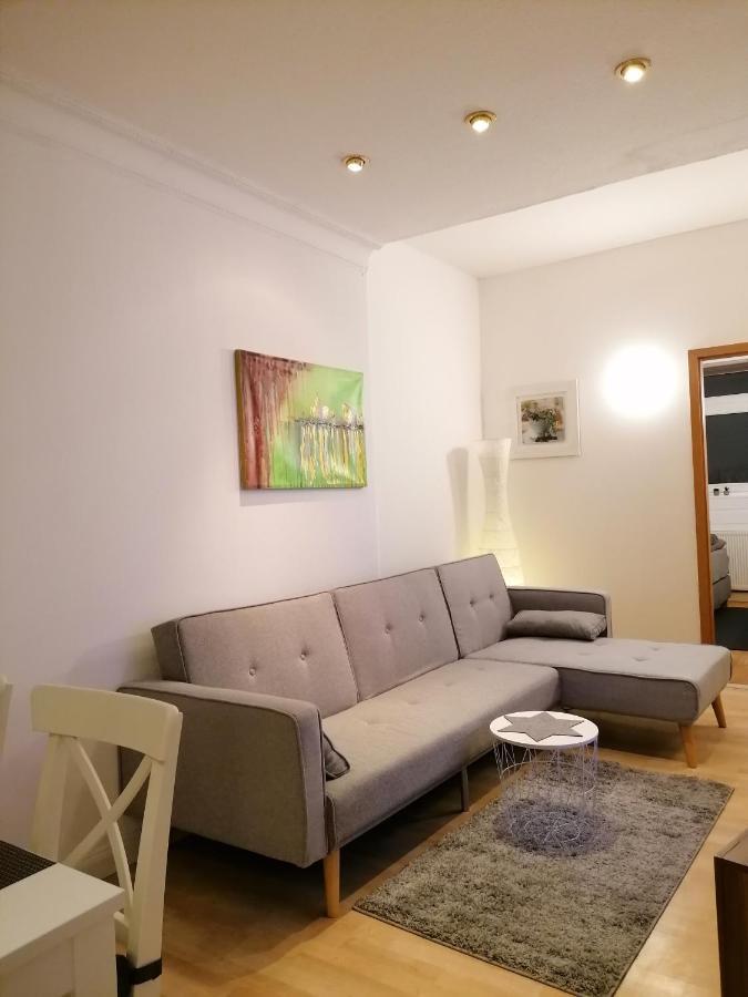 Schoene Wohnung, Zwei Schlafzimmer, Zentrumsnah, Erdgeschoss In Γκράιφσβαλντ Εξωτερικό φωτογραφία