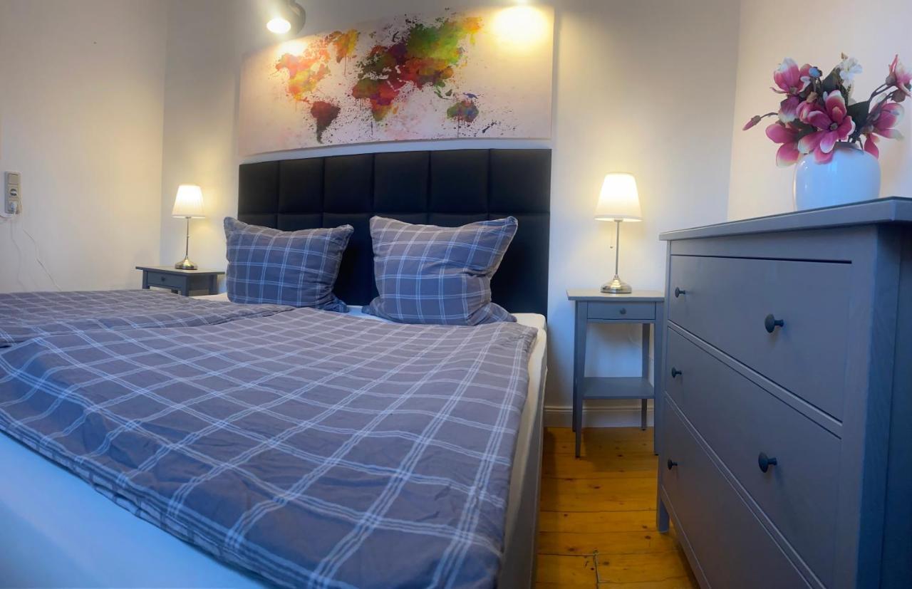 Schoene Wohnung, Zwei Schlafzimmer, Zentrumsnah, Erdgeschoss In Γκράιφσβαλντ Εξωτερικό φωτογραφία